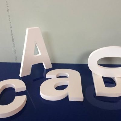 LETRAS EM PVC - GR3GRAFICA